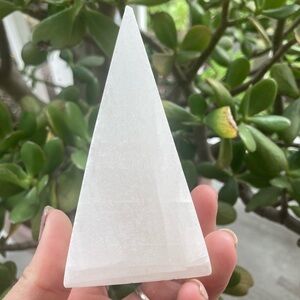 Selenite cone pyramid tower